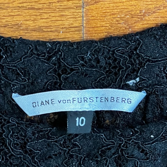 Diane von Furstenberg Black Lace Mini Dress 3/4 Sleeve Women’s 10 EUC - Picture 4 of 6